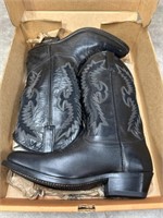 Harley Davidson leather boots, new in box. Size