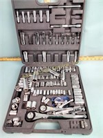 Benchtop ratchet and socket set missing a couple