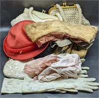 (O) Vintage accessories including gloves, purses,