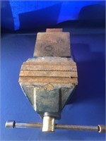 EXTRA LARGE MICHIGAN INDUSTRIAL TOOLS VISE