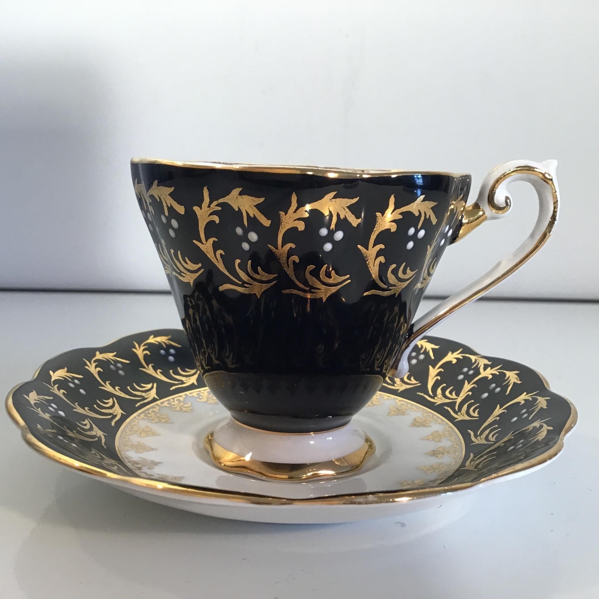 ROAYL STANDARD TEACUP & SAUCER