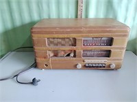 Packard Bell radio