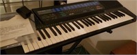 CASIO electronic Keyboard CT-625 with stand 42x20