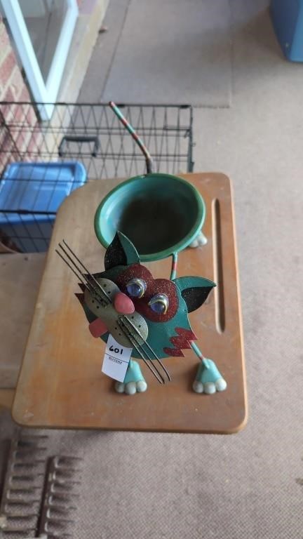 metal cat garden figurine