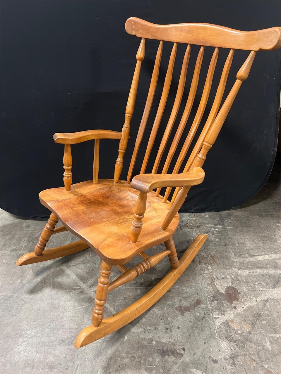 ROCKING CHAIR SOLID WOOD VINTAGE