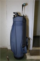 Golf Bag w/Clubs and Dividers