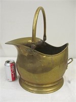 A18, Antique French brass bucket w. handle
