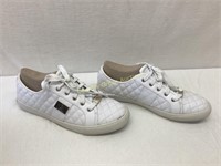 By Guess Tennis Shoes