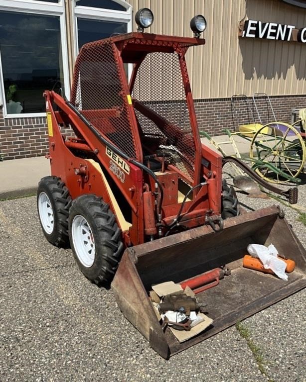 Gehl 2500 Skidsteer, onan performer 24 motor