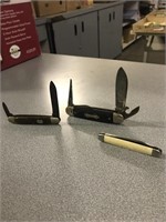 Folding pocket knives