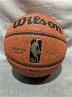 Wilson Size 7 Basketball (Pre-owned)