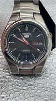 Seiko 5 automatic unisex watch
