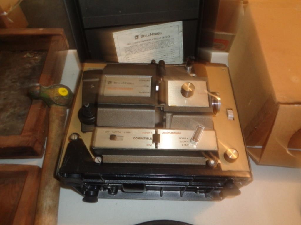 BELL & HOWELL MOVIE PROJECTOR - G