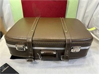 **VTG BROWN 3 PC SUITCASE SET