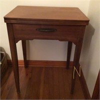 Sewing cabinet