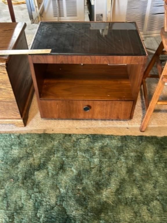 Lane TV stand 26 x 17 x 22 high