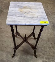 MARBLE TOP MAHOGANY BASE FERN STAND