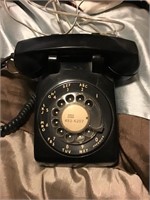 Vintage rotary telephone- Carlson