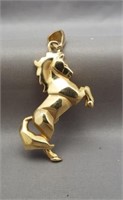 14K Yellow gold horse necklace pendant. Weighs