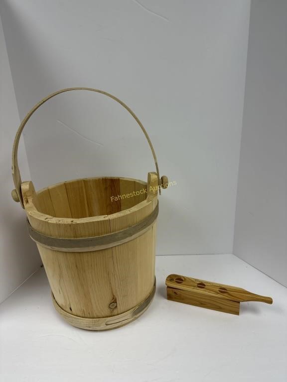 Wooden Bucket & Turkey Box Call