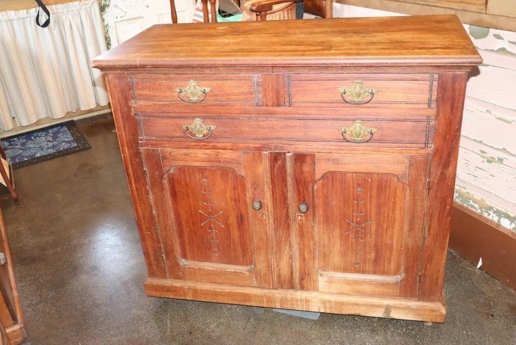 Mahogany sideboard 44" X 20" X 38.5"