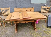 Wooden Dining Room Table and Chairs