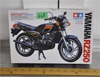 Motorcycle model - info