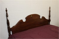 Fine Solid Cherry Wood Queen Size Poster Bed