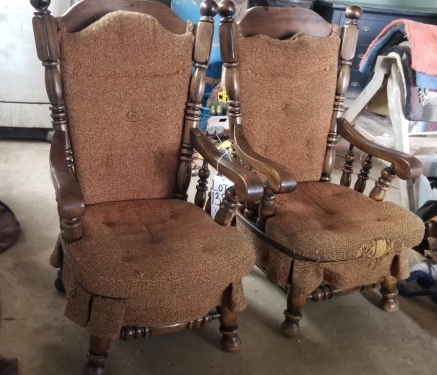 2 Vintage Rocking chairs, very sturdy