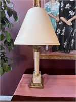 BEAUTIFUL MARBLIEST LAMP
