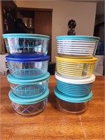 Pyrex Dishes w/ Lids