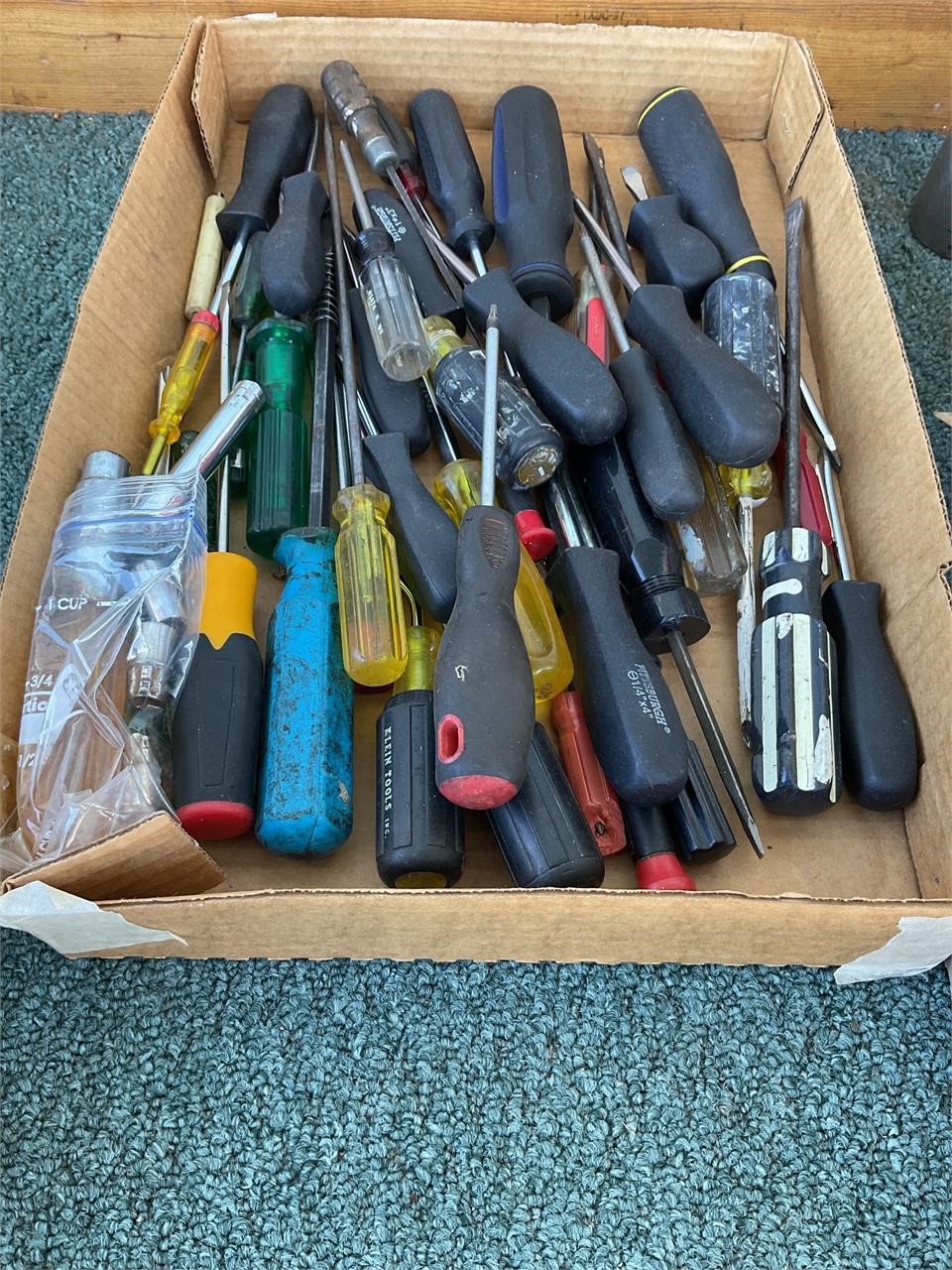 Assorted screwdrivers