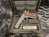 Auto Ordnance G.I 1911 A1 with night sights