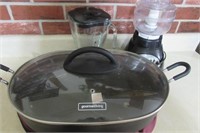 Crockpot, Oster Blender & Attachment