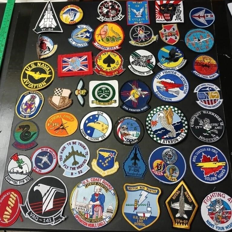 W - LOT OF COLLECTIBLE PATCHES (L46)