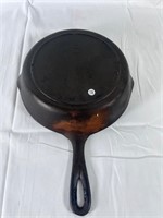 NO 5 cast iron Skillet