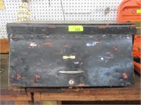 2'x1' metal toolbox