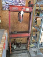 Nugier 20-ton hydraulic press