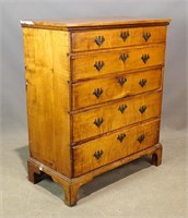 18th c. Chippendale Chest of Drawers