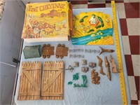 Antique FORT CHEYENNE Ideal toys case & contents