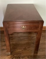 Pennsylvania house end table