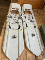 2-pair Military  MSR snowshoes (used)