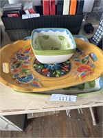Serving trays & bowl