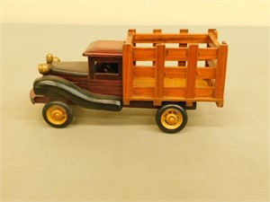Decorative Wooden Truck - 8" long