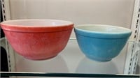 Red & Blue Pyrex Nesting Mixing Bowls as seen