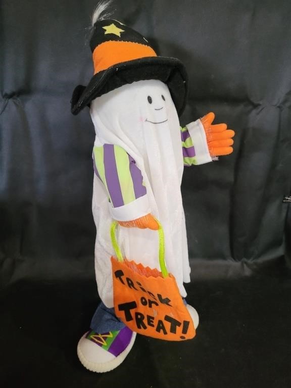 Ghostie Trick Or Treater Light Up Decor