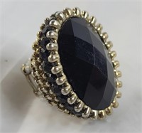 Costume jewelry ring with expandable band