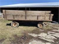 Flatbed Wagon w/Sides