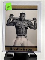 BO JACKSON FOOTBALL CARD