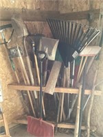 Miscellaneous, long handle garden tools